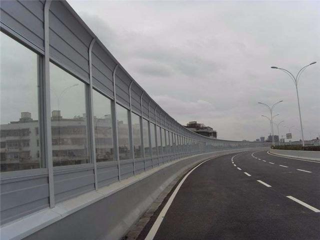 声屏障公路厂家，为宁静交通环境贡献力量