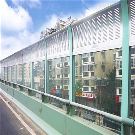 快速路声屏障，城市噪音的守护者