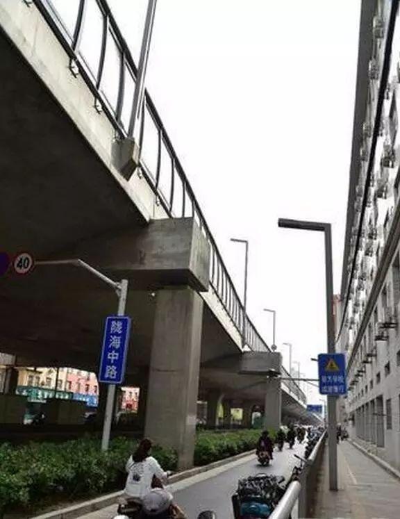 玻璃钢声屏障，现代噪音治理的先锋