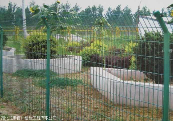 圈地护栏网，守护安全与秩序的隐形卫士