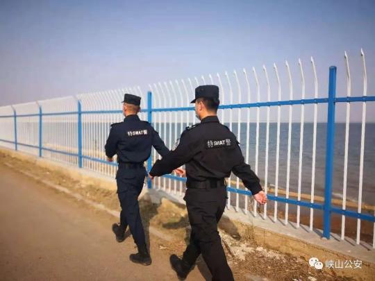 瑞鹤牌护栏网，警察守护下的安全之选
