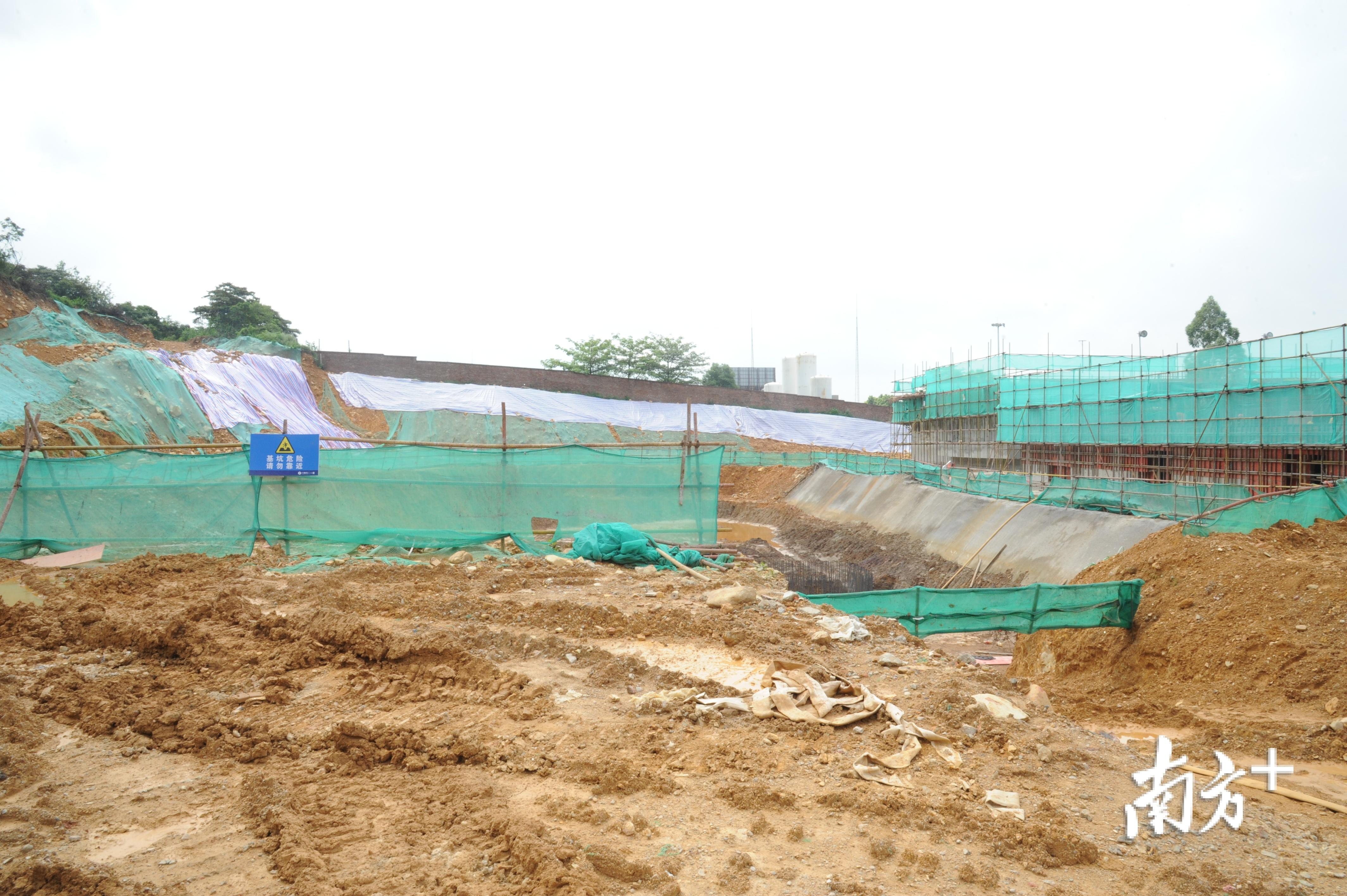 絮凝池不锈钢网格板，水处理中的关键角色