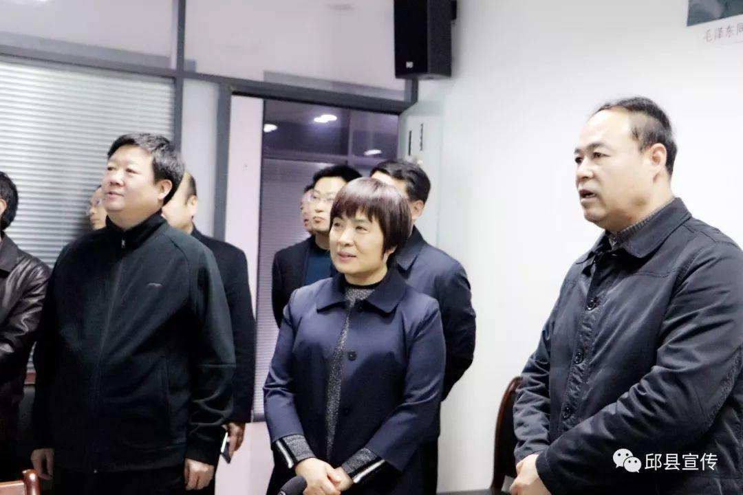 防风抑尘网安装视频讲解，打造绿色工程，守护蓝天白云