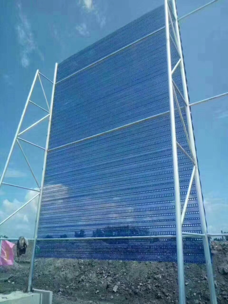 防风抑尘网，守护蓝天绿地的隐形卫士