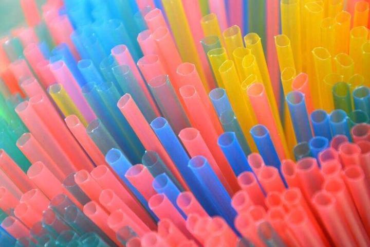 塑料制品的标识和标志强制，保障消费者健康与环境的明智之举
