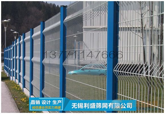 三折弯护栏网，安全与美观的完美结合