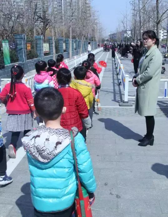守护安全，筑牢防线，安全护栏网生产厂家的责任与担当