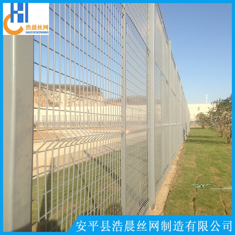 护栏网在养殖业中的广泛应用与选择指南