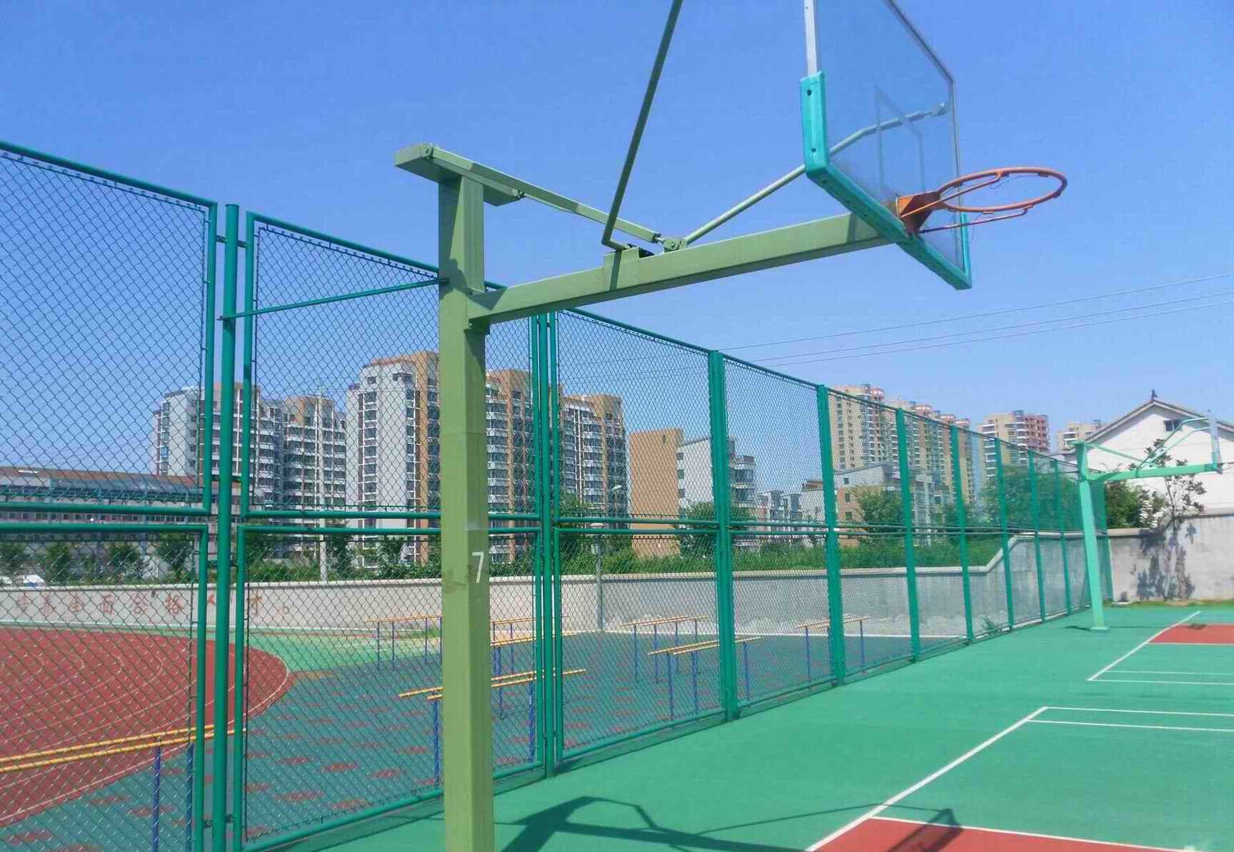 球场围网，体育场安全与美观的双重守护者