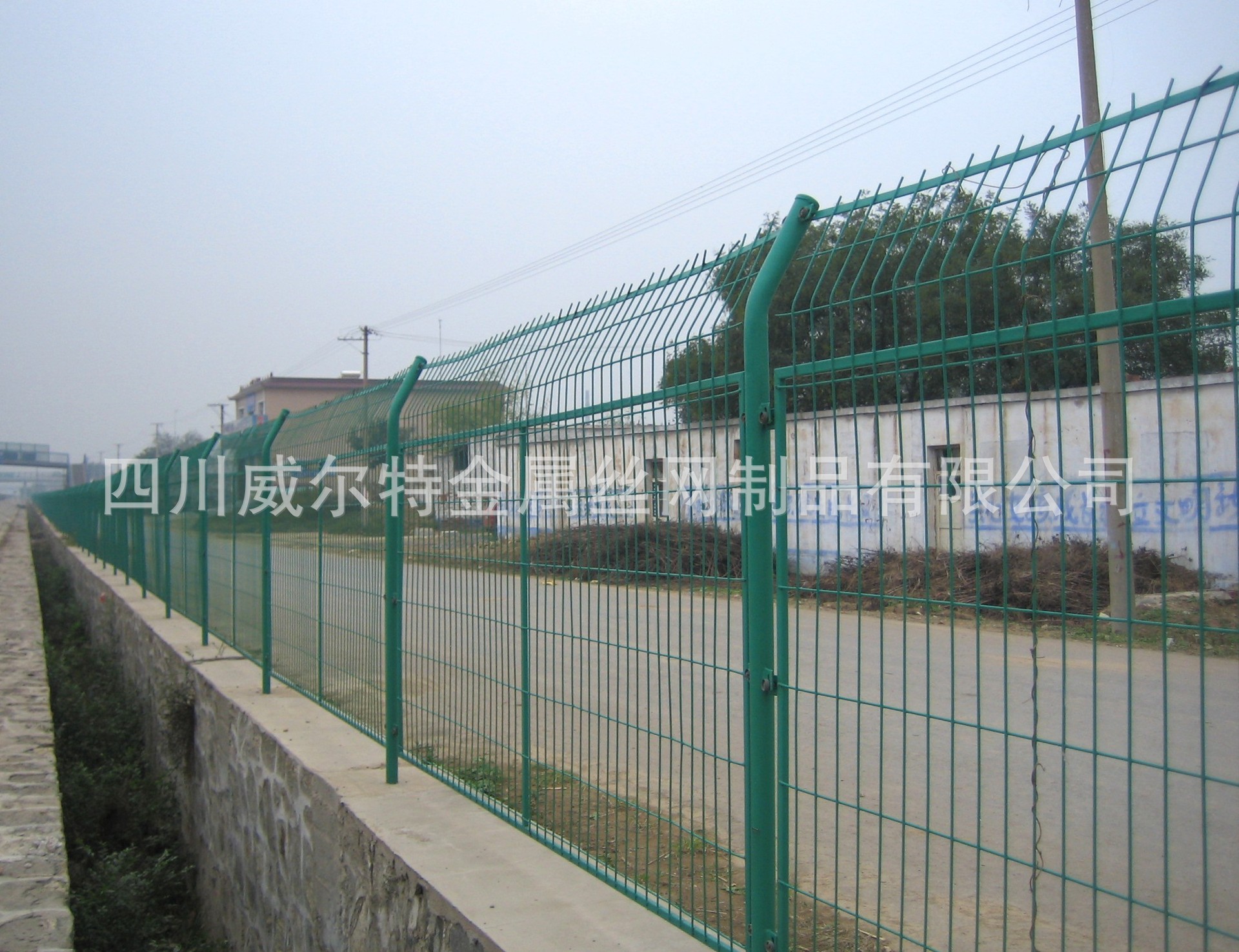 重庆公路护栏网最新报价及市场分析