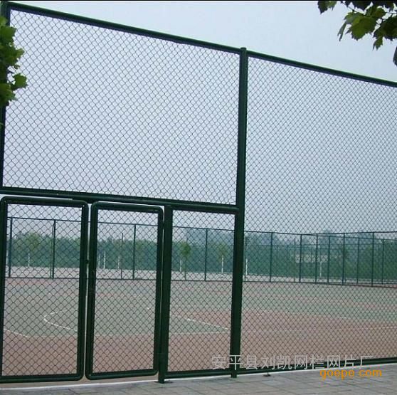 铁丝围网护栏网片，构建安全与美观的双重防线