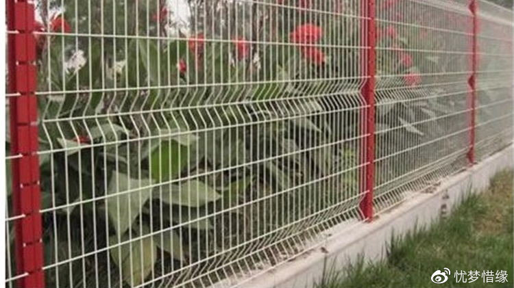 护栏网安装视频教程大全图解，轻松DIY，安全无忧