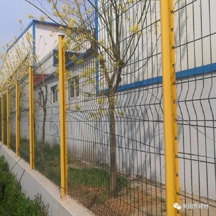 桃型柱护栏网丝径规范允许偏差，安全与美学的平衡