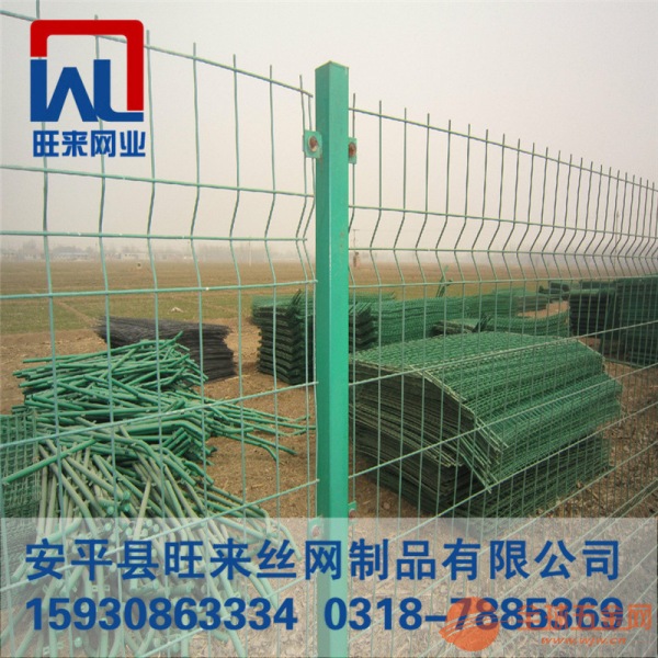 最低价养鸡护栏网，性价比之选，安全养殖的智慧之举