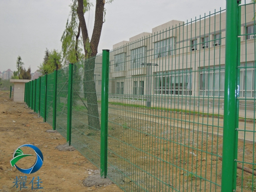 浸塑护栏网，安全与美观的双重保障——专业供应商指南
