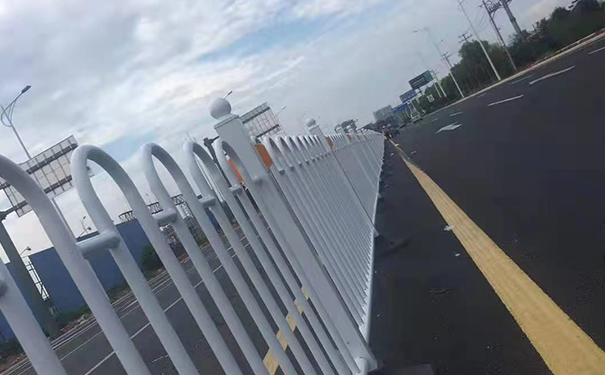 道路护栏网厂家排名，守护安全，铸就品质