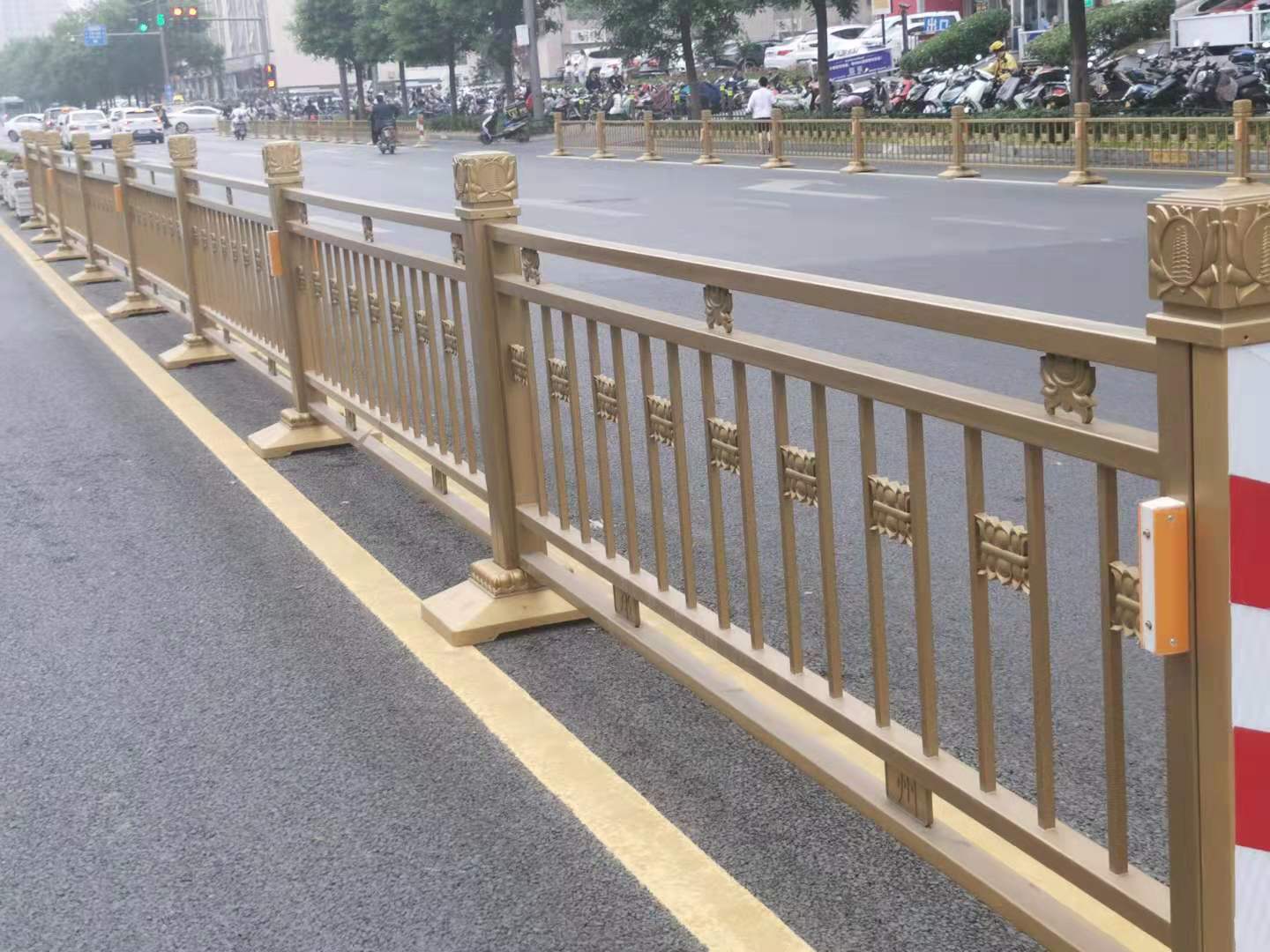 道路护栏，安全与美学的双重守护——探索道路护栏网站的重要性与功能