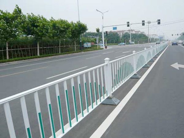 道路护栏网，安全与美观的双重保障——全面解析道路护栏网报价与选择指南