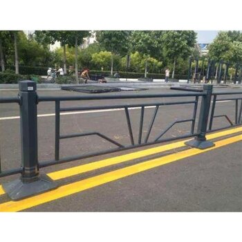 道路护栏网规格，安全、耐用与美观的完美结合