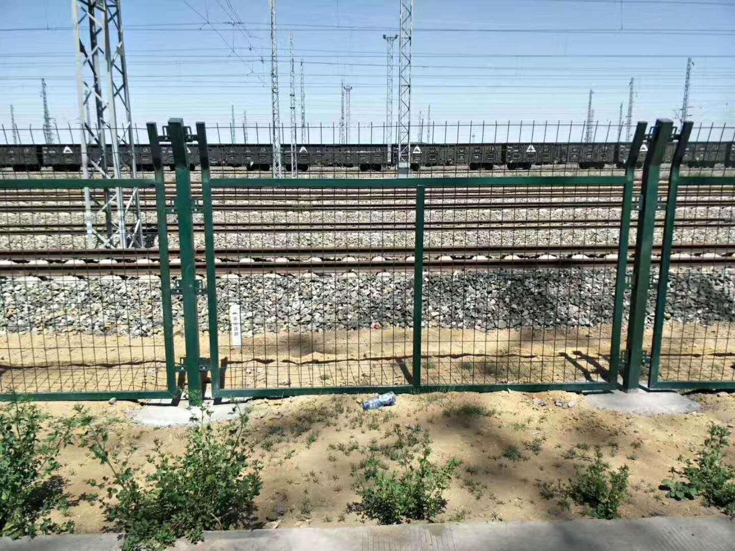 8001铁路护栏网图纸，守护安全，筑牢防线