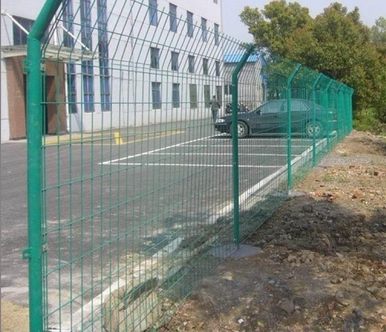 圈地护栏网，高效防批发与安全管理的关键