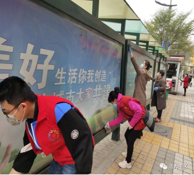道路护栏网，城市安全的守护者