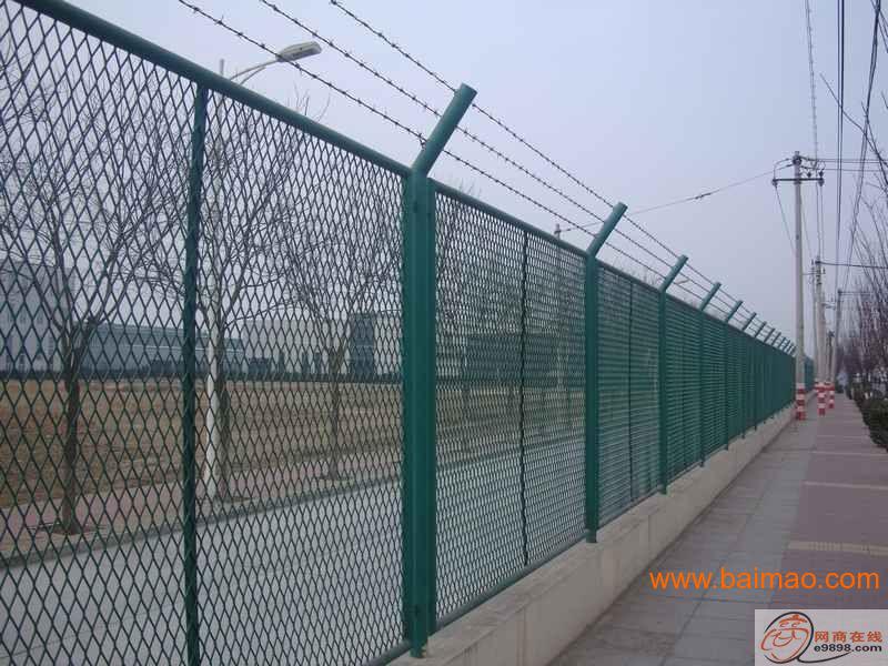 护栏网专业生产厂家的行业洞察与技术创新