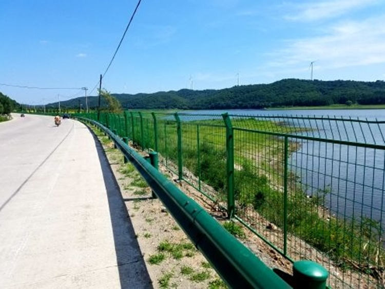 河道护栏网，守护水域安全的隐形卫士