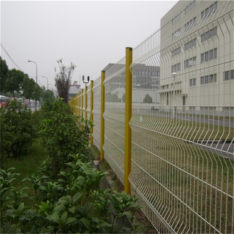 护栏网价格，市场分析、影响因素与购买指南