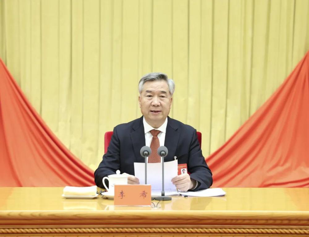 卢圣波与不锈钢网链，创新与品质的完美结合