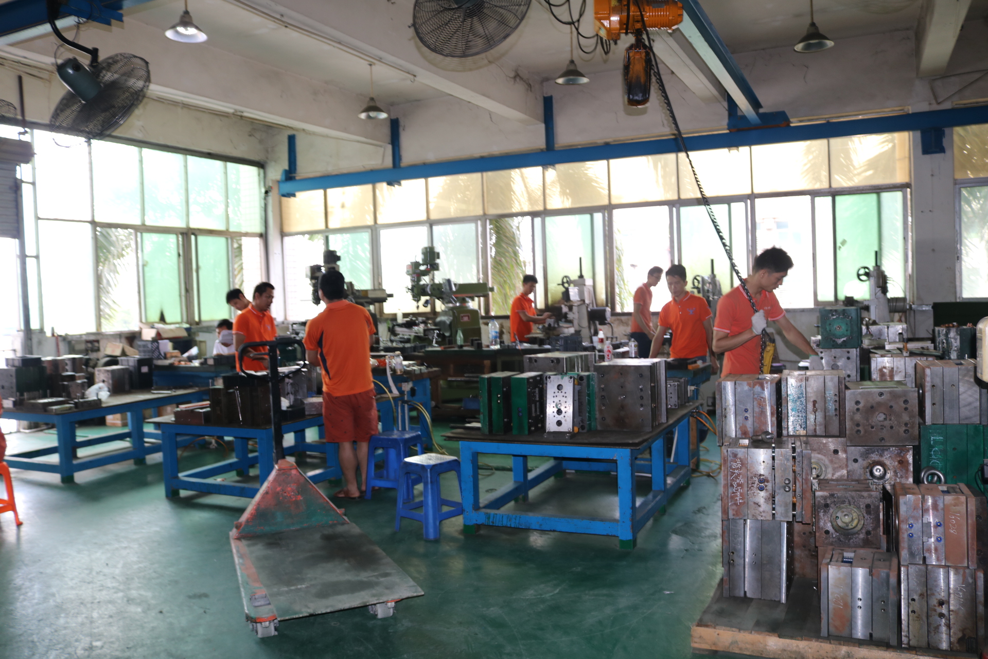塑料制品注塑加工厂家的选择与考量