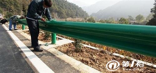 高速公路护栏网规格，安全与耐用的双重保障