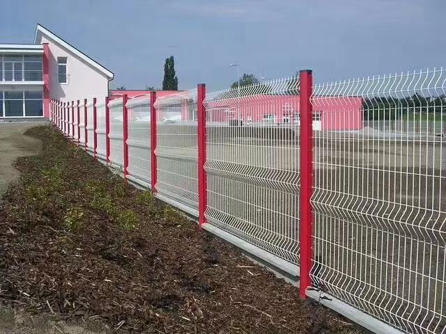 圈地护栏网，价格、选择与价值考量