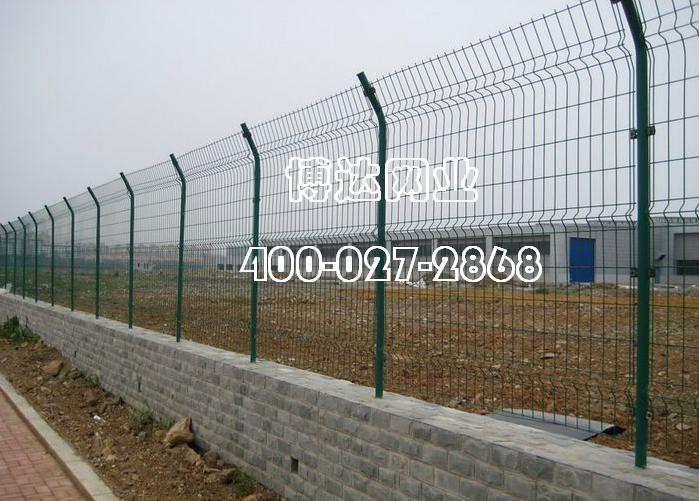 钢丝护栏网，安全与美观的双重守护者
