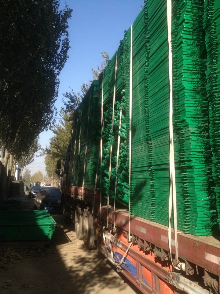 河北安平县，护栏网批发市场的繁荣与特色