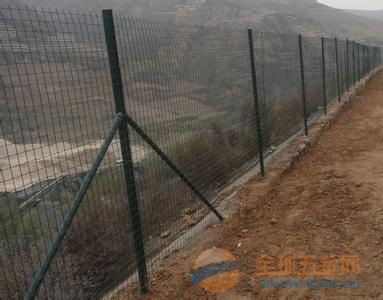 齐齐哈尔护栏网厂家的探寻之旅，从城市脉动到安全守护