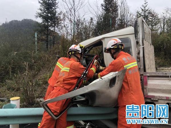 护栏网制作全流程视频教程，打造安全与美观的双重保障