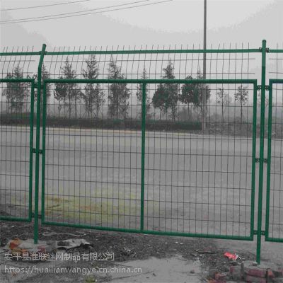 护栏网生产厂家的市场现状与选择指南