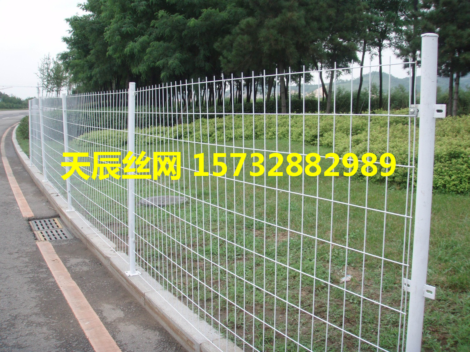 护栏网片，安全与美观的双重守护者