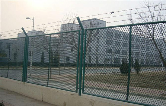 护栏网生产厂家概览，质量与创新的双重保障