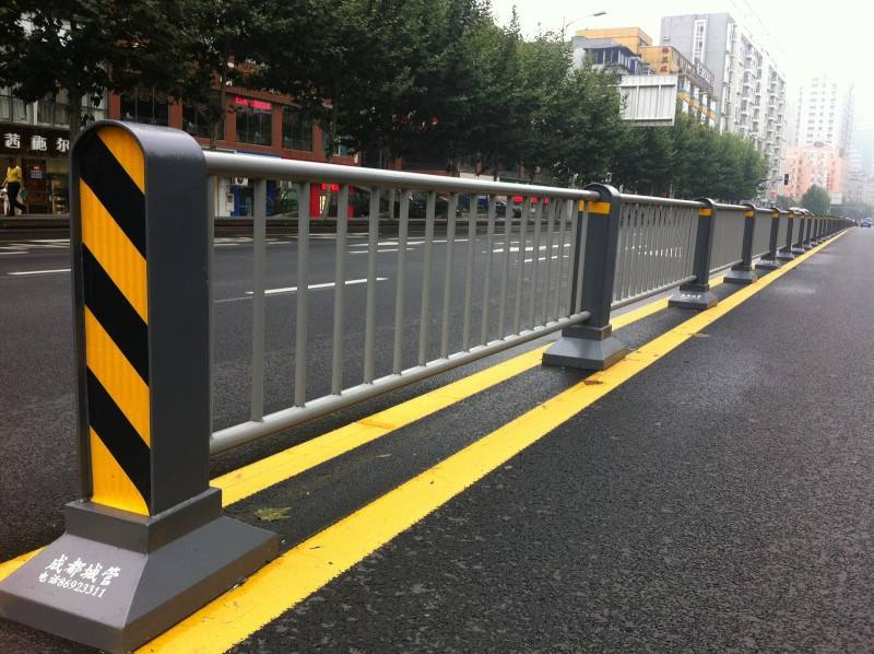 道路护栏网厂家排名，守护安全，铸就品质
