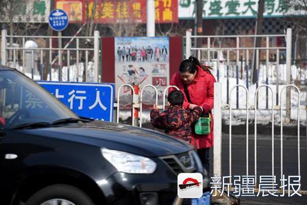 探索新疆道路护栏网生产厂家的创新与发展之路