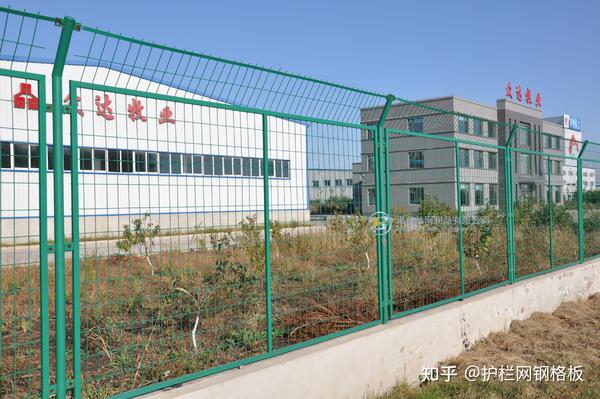 道路护栏网厂，守护安全，筑就未来