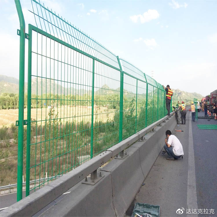 框架护栏网安装视频教学，安全与美观的双重保障