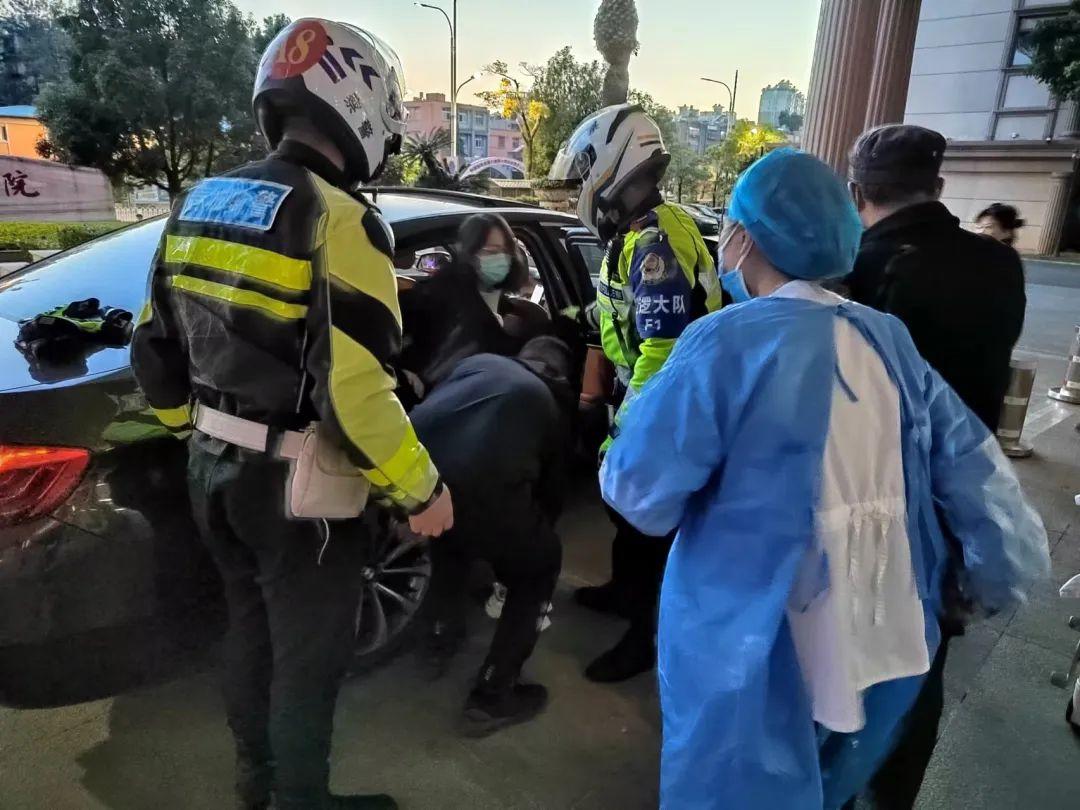 铁路安全守护者，解析铁路框架护栏网厂家的角色与重要性