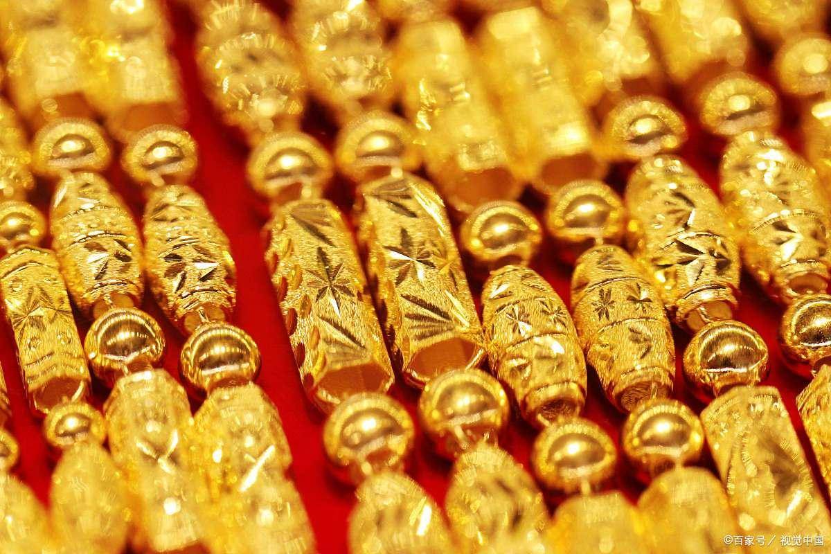 典当行收黄金的价格，影响因素、趋势与注意事项