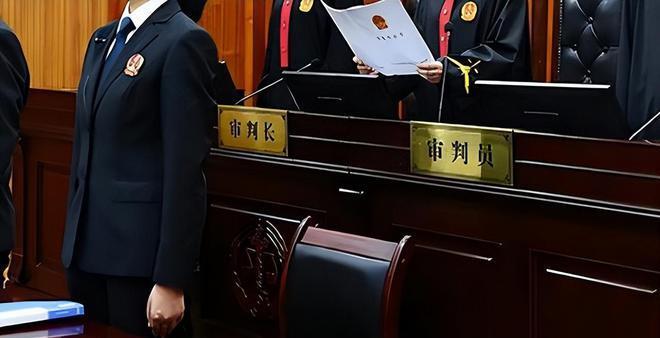 黄金价格，当前市场动态与投资考量