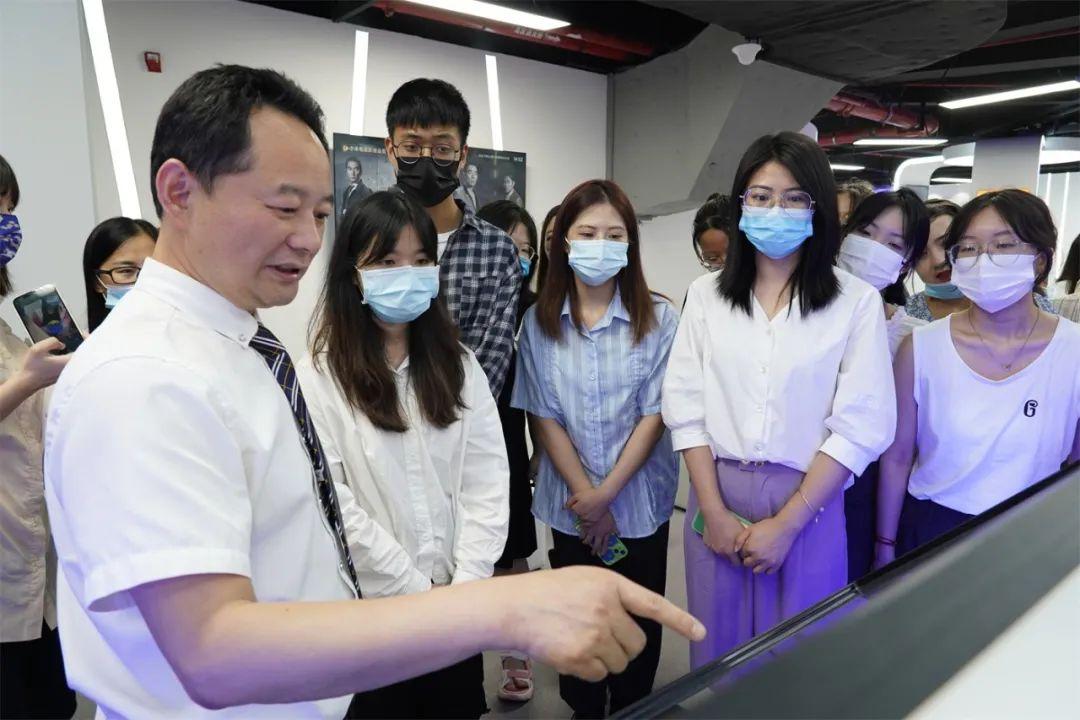 黄金期货，全球金融市场中的避风港与投资风向标