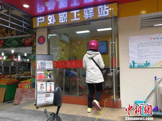 黄金避风港，解析现货黄金价格走势的多元因素