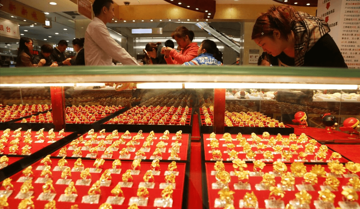 今日老凤祥黄金价格，2021年市场动态与投资分析